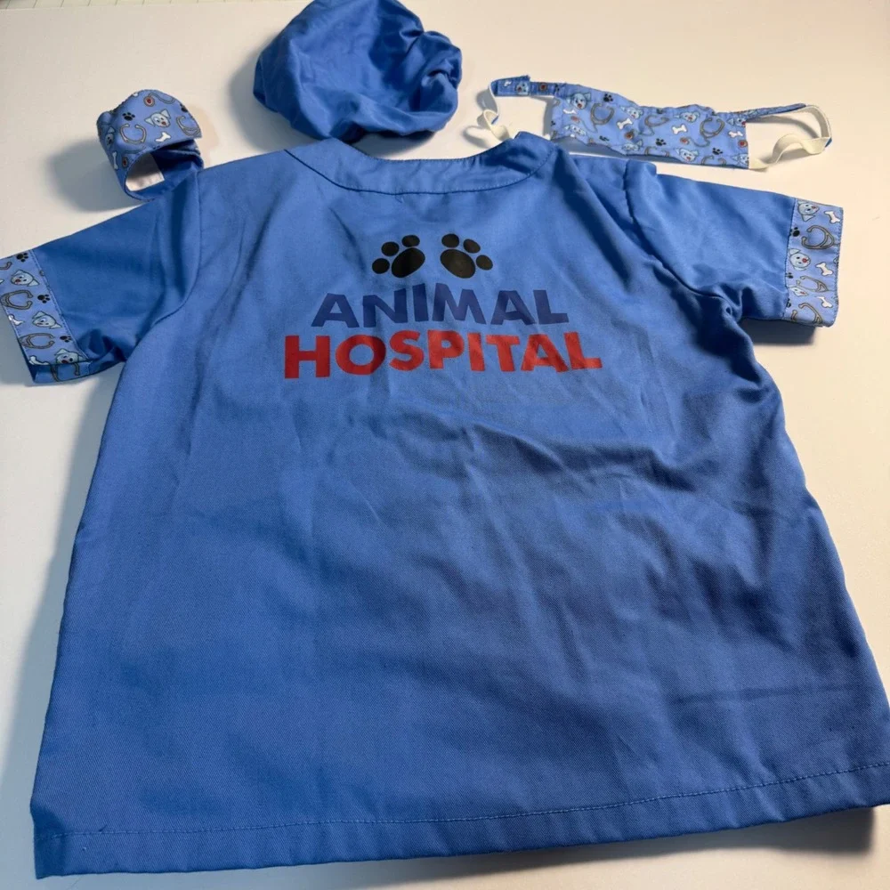 Melissa & Doug Veterinarian Role Play Set Blue Scrub Costume Ages 3-6 yrs